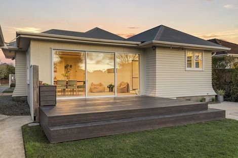 Photo of property in 229 Weston Road, St Albans, Christchurch, 8052