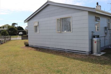 Photo of property in 14 Rakino Drive, Kerepehi, Paeroa, 3671