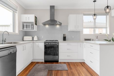 Photo of property in 81 Vardon Road, St Andrews, Hamilton, 3200