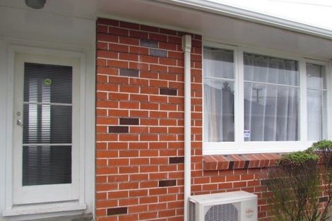 Photo of property in 2/5 Ruahine Street, Trentham, Upper Hutt, 5018