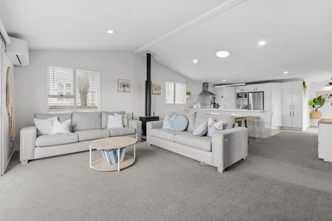 Photo of property in 36 Trigg Road, Huapai, Kumeu, 0810