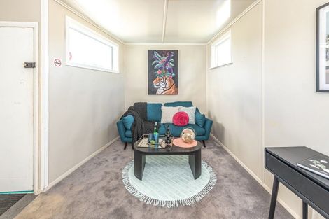 Photo of property in 45 Gloag Street, Waverley, 4510