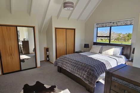 Photo of property in 65 Snodgrass Road, Westport, 7892