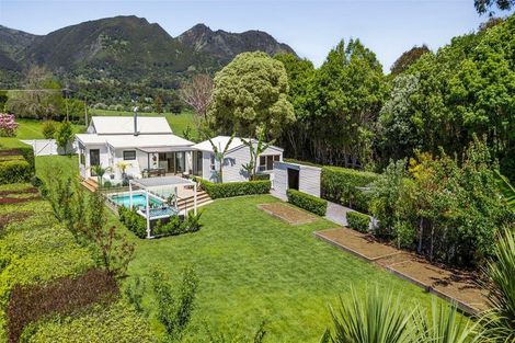 Photo of property in 1 Lansdowne Street, Clifton, Takaka, 7183