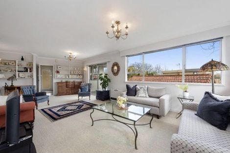 Photo of property in 3 Woodstock Road, Fairfield, Hamilton, 3214