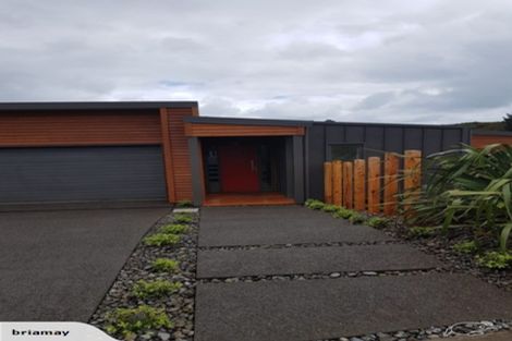 Photo of property in 12 Te Heke Place, Waikanae, 5036