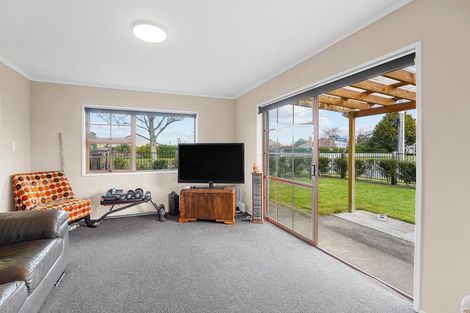 Photo of property in 51 Wordsworth Street, Leamington, Cambridge, 3432