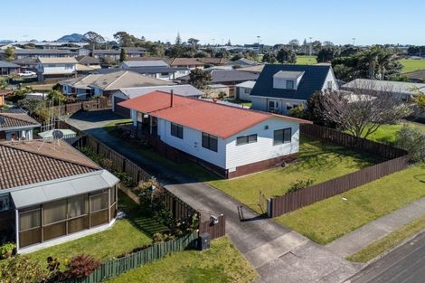 Photo of property in 35 Monowai Street, Mount Maunganui, 3116