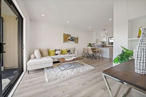 Photo of property in 10 Hokoteta Street, Mount Wellington, Auckland, 1062