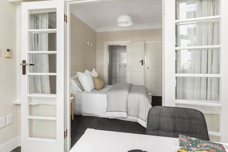 Photo of property in 20d Portland Crescent, Thorndon, Wellington, 6011