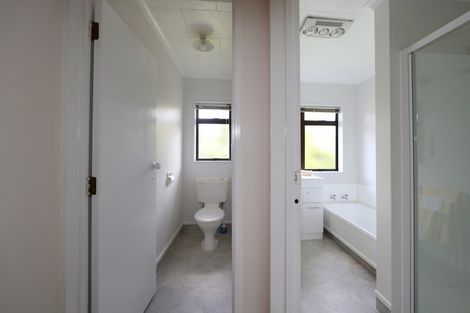 Photo of property in 243a Warwick Road, Mayfair, Hastings, 4122