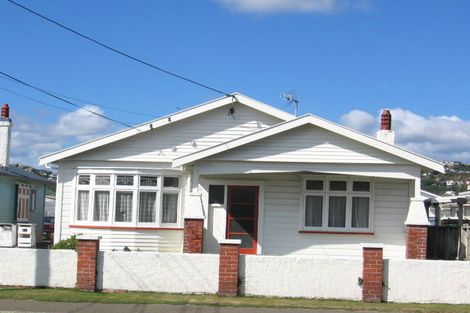 Photo of property in 52 Miro Street, Miramar, Wellington, 6022
