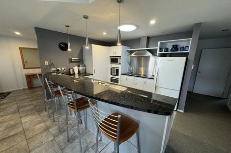 Photo of property in 48 Lucknow Road, Havelock North, 4130