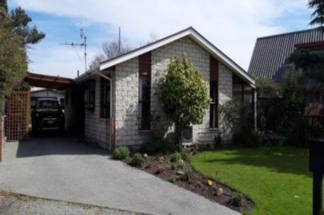 Photo of property in 17 Watson Place, Rangiora, 7400
