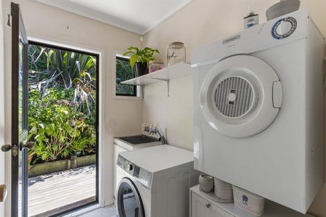 Photo of property in 1/27 Flavia Close, Torbay, Auckland, 0630