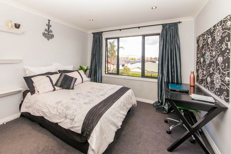 Photo of property in 5a Goddard Lane, Havelock North, 4130