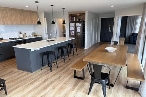 Photo of property in 14 Topsail Way, Whitby, Porirua, 5024