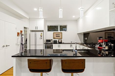 Photo of property in 3 Younger Lane, Massey, Auckland, 0614