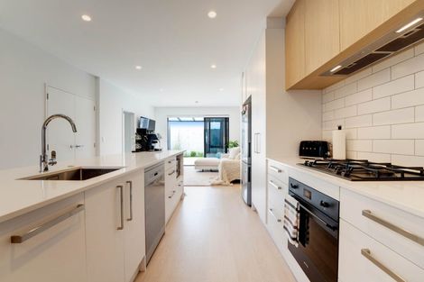 Photo of property in 6 George Cole Lane, Takanini, 2112