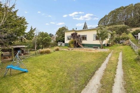 Photo of property in 4 Mckenzie Street, Palmerston, 9430