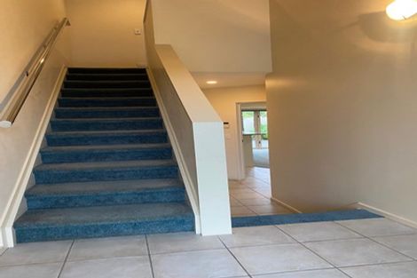 Photo of property in 7 Gillett Place, Botany Downs, Auckland, 2014