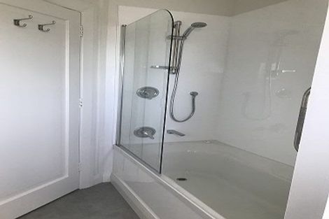 Photo of property in 5/56 Tanera Crescent, Brooklyn, Wellington, 6021