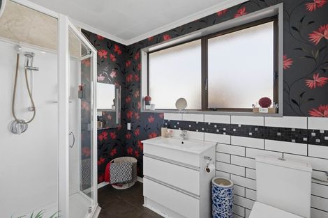 Photo of property in 1 Mary Street, Gore, 9710