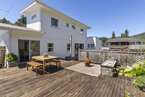 Photo of property in 46 Moores Valley Road, Wainuiomata, Lower Hutt, 5014