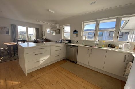 Photo of property in 31 Gladstone Road, Northcote, Auckland, 0627