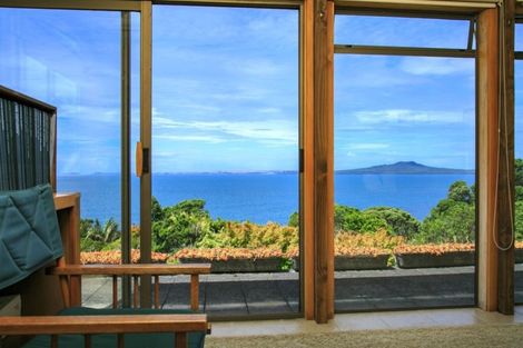 Photo of property in 191 Beach Road, Castor Bay, Auckland, 0620