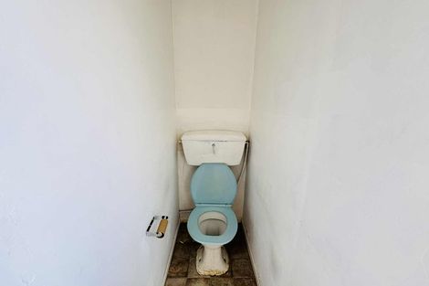 Photo of property in 2 Westbourne Terrace, Castlecliff, Whanganui, 4501