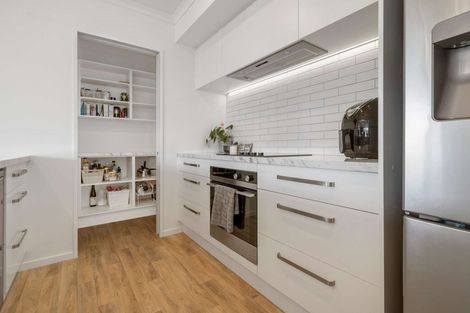 Photo of property in 32 Tara Crescent, Woodend, 7610