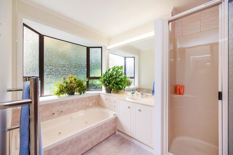 Photo of property in 10 Epsom Road, Hokowhitu, Palmerston North, 4410