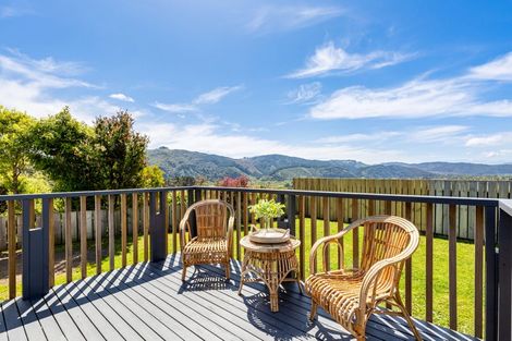 Photo of property in 1 Dunleith Grove, Silverstream, Upper Hutt, 5019