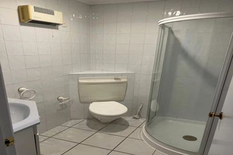 Photo of property in 10 Orinda Close, Botany Downs, Auckland, 2010