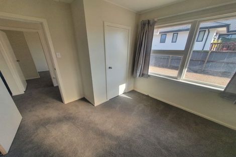 Photo of property in 48 Niven Street, Avondale, Christchurch, 8061