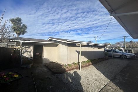 Photo of property in 32 Greendale Avenue, Avonhead, Christchurch, 8042