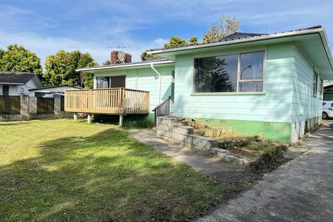 Photo of property in 13 Ulay Place, Clover Park, Auckland, 2019