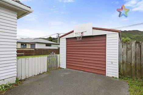 Photo of property in 10 Atiawa Crescent, Waiwhetu, Lower Hutt, 5010