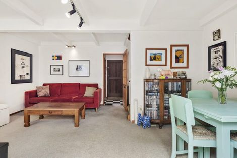 Photo of property in 70b Majoribanks Street, Mount Victoria, Wellington, 6011