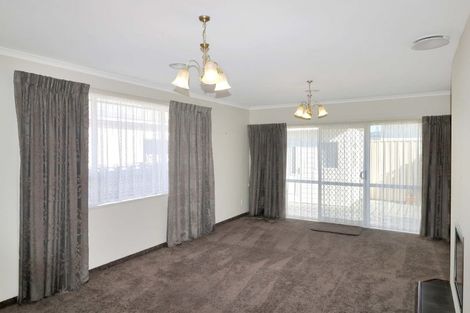 Photo of property in 33 Whitley Avenue, Ebdentown, Upper Hutt, 5018