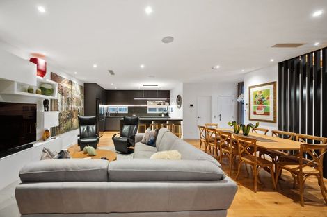 Photo of property in 5e Pierce Road, Milford, Auckland, 0620