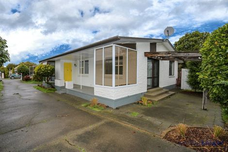 Photo of property in 2/5 Ashfield Place, Ilam, Christchurch, 8041