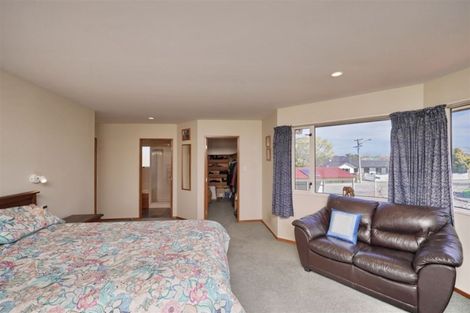 Photo of property in 19 Littles Lane, Woodend, 7610