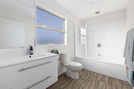 Photo of property in 3/469 Worcester Street, Linwood, Christchurch, 8011