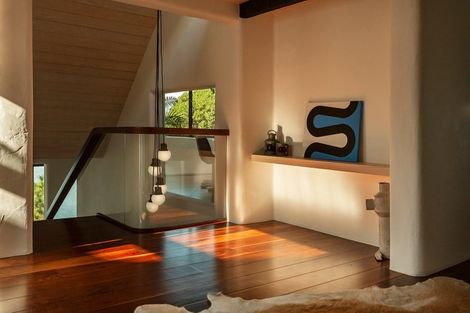 Photo of property in 3 Maramanui Way, Karaka Bays, Wellington, 6022