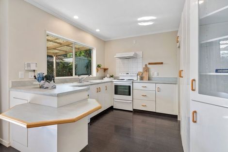 Photo of property in 16 Thelma Place, Lynmore, Rotorua, 3010