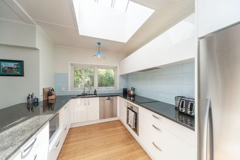 Photo of property in 3 Puketiro Avenue, Northland, Wellington, 6012