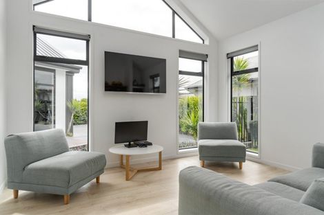 Photo of property in 37 Kohunga Crescent, Bottle Lake, Christchurch, 8083