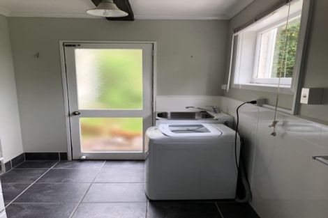 Photo of property in 5 Newnham Court, Tawa, Wellington, 5028